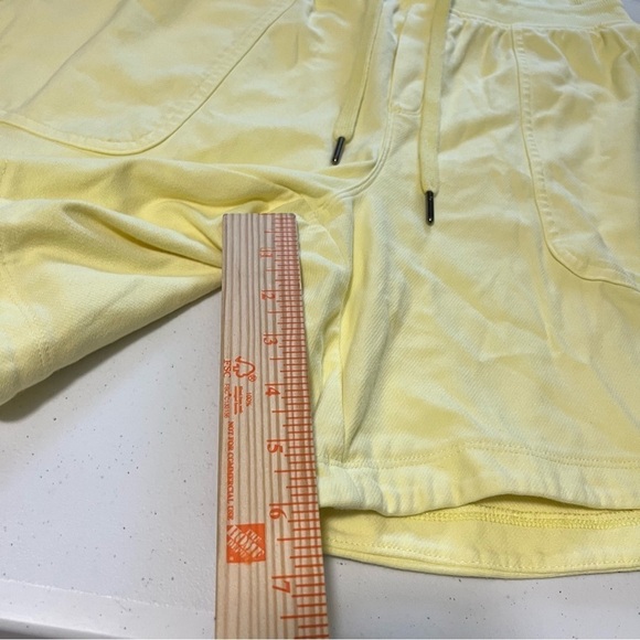 Athleta Farallon Midi Shorts Yellow Cotton Blend Small A2 - Picture 5 of 9